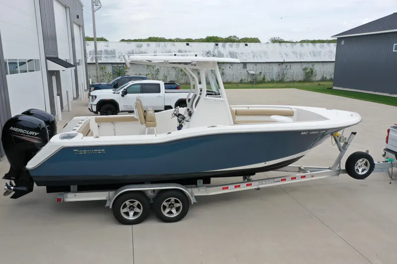 Slide: The Image of Tidewater 252 CC Adventure 2016 - 1