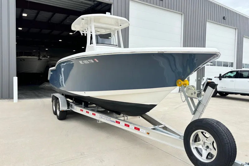 Slide: The Image of Tidewater 252 CC Adventure 2016 - 6