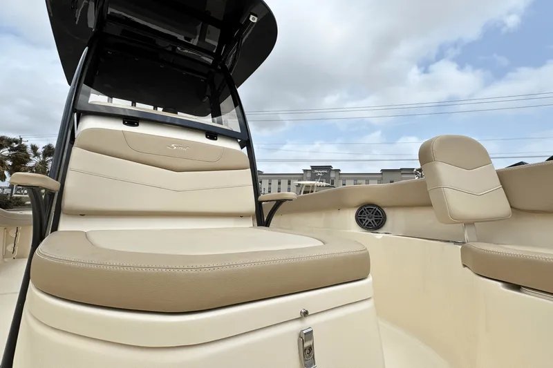 Slide: The Image of Scout 215 XSF 2024 - 8