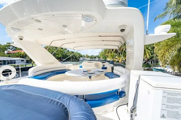 Slide: The Image of Azimut 80 Carat 2003 - 42