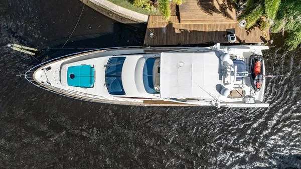 Slide: The Image of Azimut 80 Carat 2003 - 4
