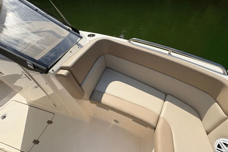 Slide: The Image of Scout 215 Dorado 2024 - 29