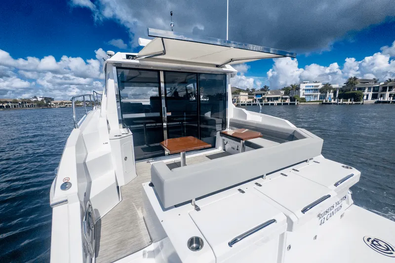 Slide: The Image of Cruisers Yachts 42 Cantius 2024 - 13