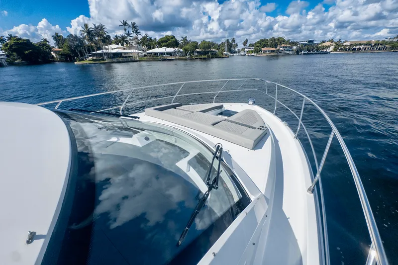 Slide: The Image of Cruisers Yachts 42 Cantius 2024 - 24