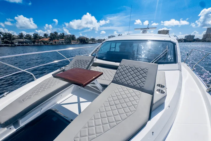 Slide: The Image of Cruisers Yachts 42 Cantius 2024 - 29