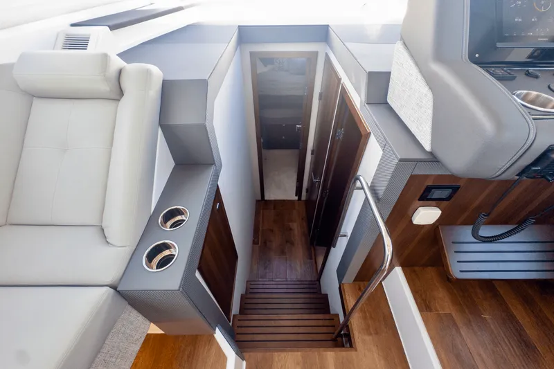 Slide: The Image of Cruisers Yachts 42 Cantius 2024 - 48