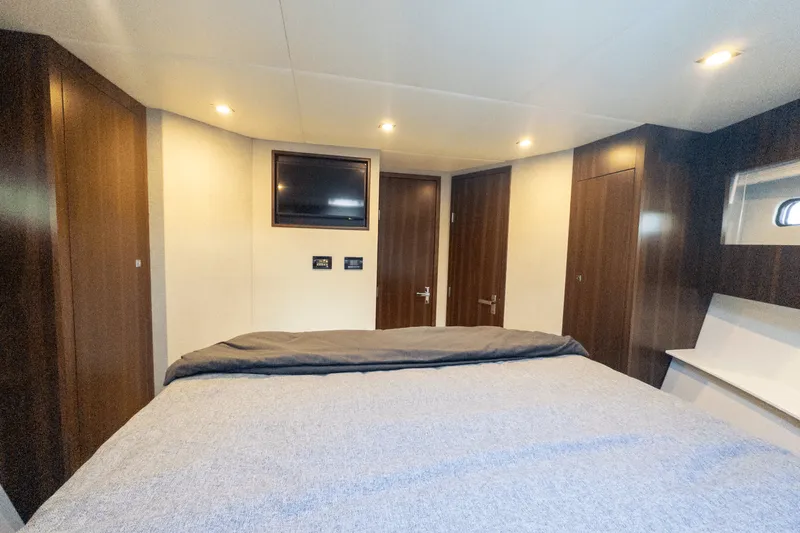 Slide: The Image of Cruisers Yachts 42 Cantius 2024 - 60