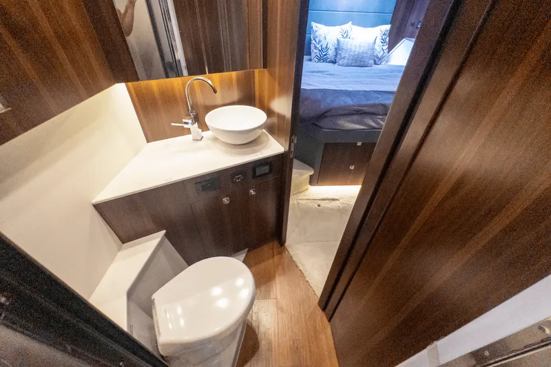 Slide: The Image of Cruisers Yachts 42 Cantius 2024 - 62