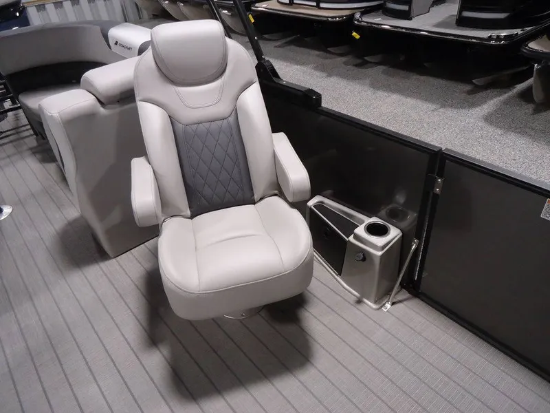 Slide: The Image of Starcraft Marine SLS 5 2025 - 14