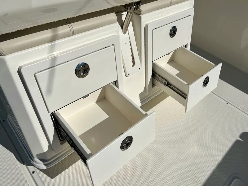 Slide: The Image of Boston whaler 28 DNT 2026 - 11