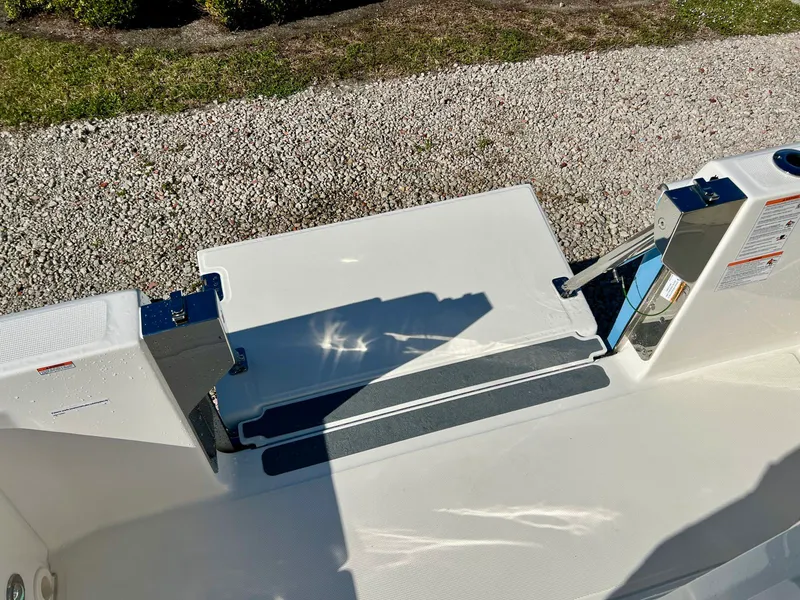 Slide: The Image of Boston whaler 28 DNT 2026 - 15