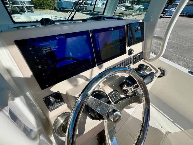 Slide: The Image of Boston whaler 28 DNT 2026 - 19