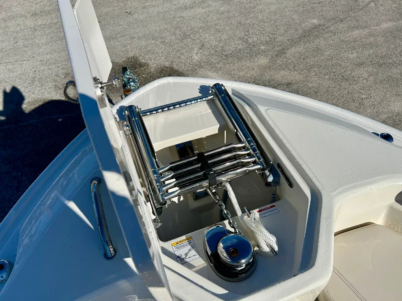Slide: The Image of Boston whaler 28 DNT 2026 - 32