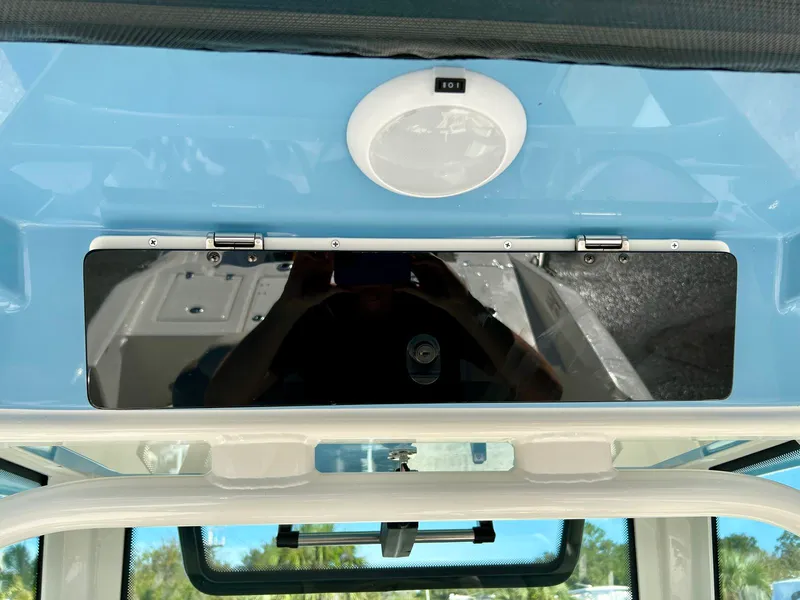 Slide: The Image of Boston whaler 28 DNT 2026 - 35