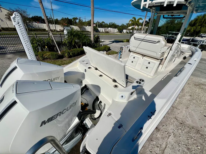 Slide: The Image of Boston whaler 28 DNT 2026 - 7