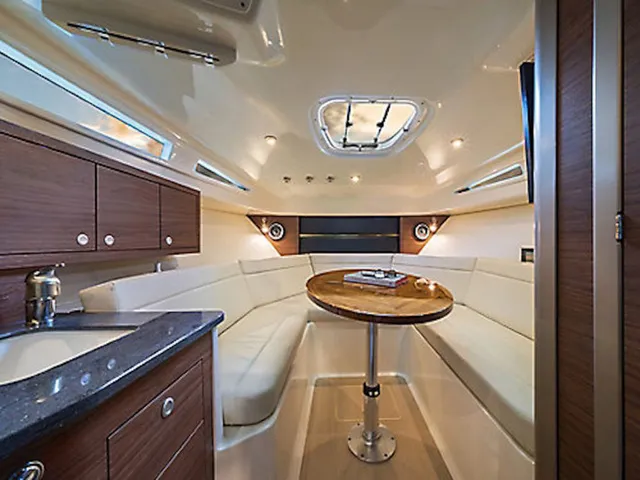 Slide: The Image of Boston Whaler 325 Conquest 2026 - 10