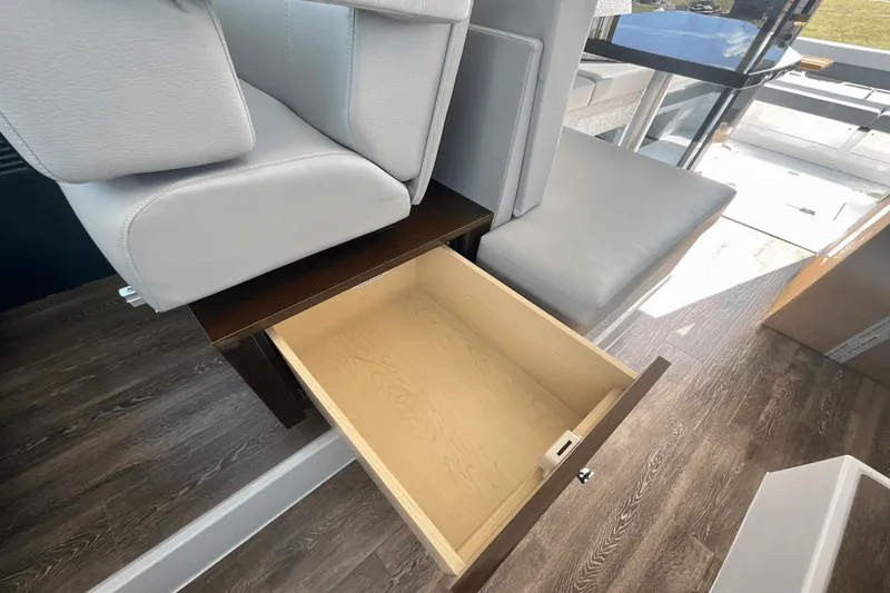 Slide: The Image of Cruisers Yachts 42 Cantius 2024 - 12