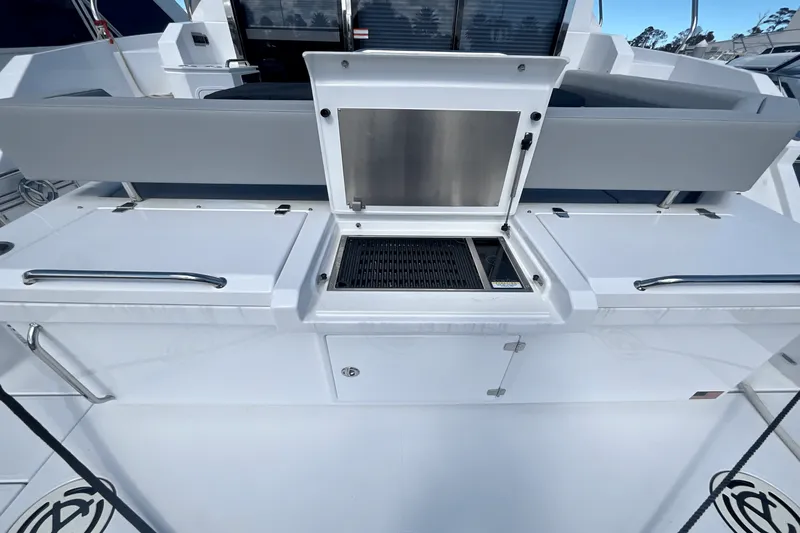 Slide: The Image of Cruisers Yachts 42 Cantius 2024 - 23