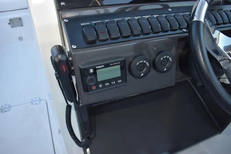 Slide: The Image of Blackfin 272DC 2024 - 24