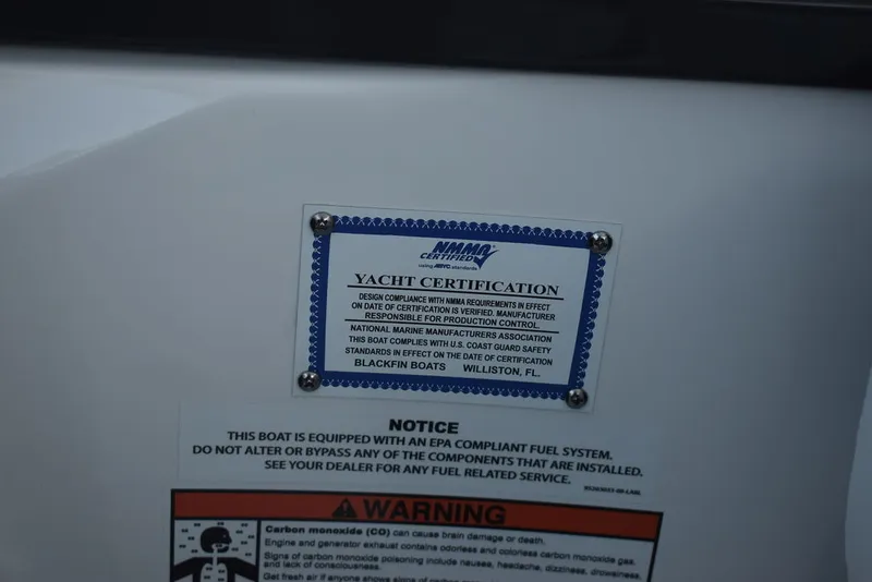 Slide: The Image of Blackfin 272DC 2024 - 49