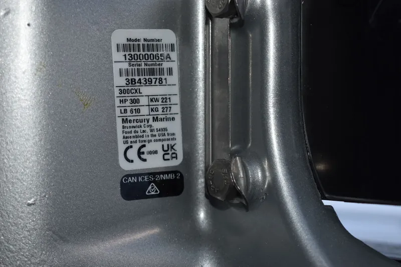 Slide: The Image of Blackfin 272DC 2024 - 51