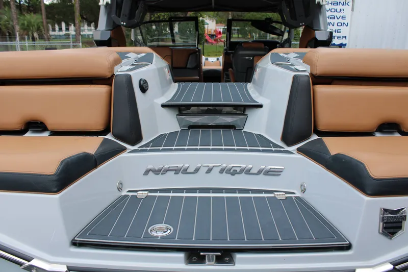 Slide: The Image of Nautique G25 Paragon 2021 - 22