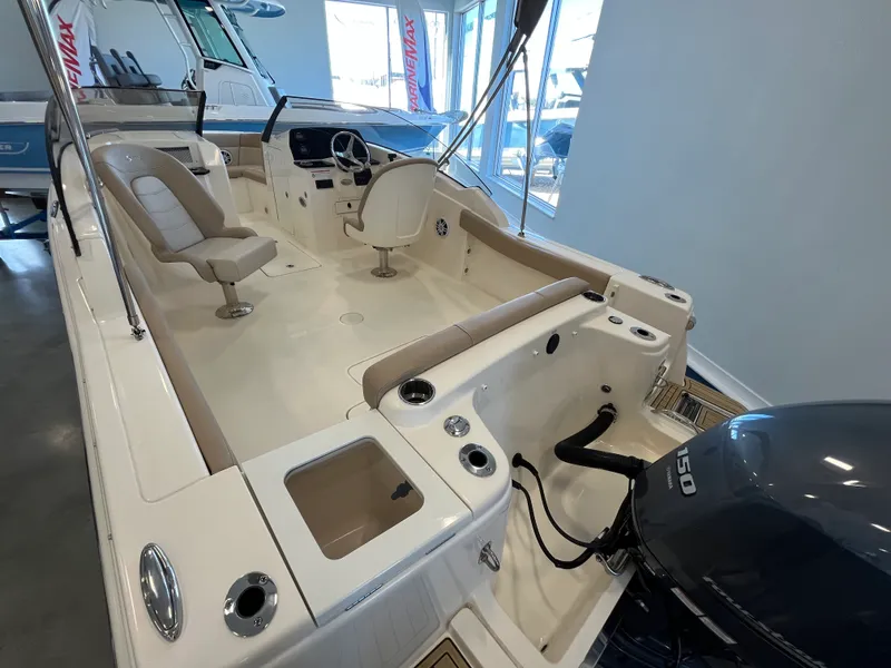 Slide: The Image of Scout 215 Dorado 2024 - 3