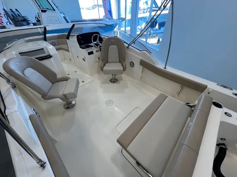 Slide: The Image of Scout 215 Dorado 2024 - 5