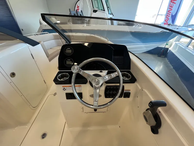 Slide: The Image of Scout 215 Dorado 2024 - 9