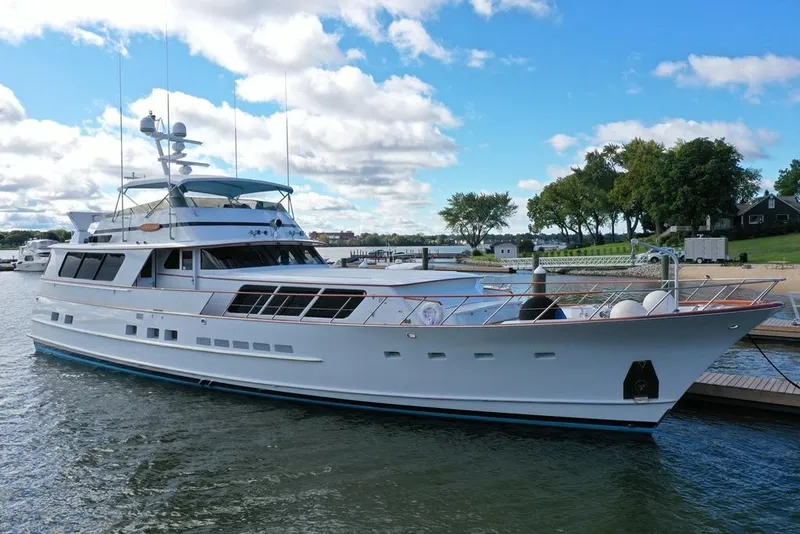 Slide: The Image of Burger 80 Motor Yacht 1988 - 1