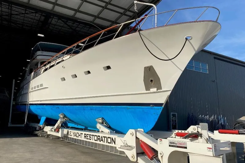 Slide: The Image of Burger 80 Motor Yacht 1988 - 10