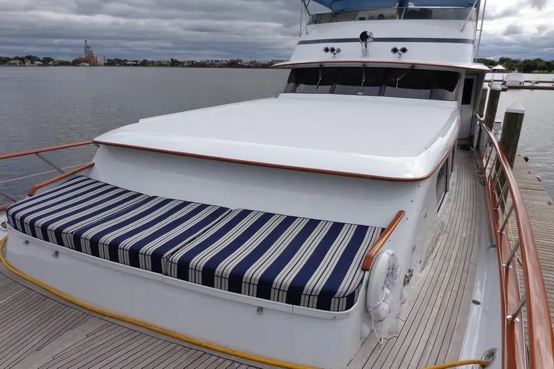 Slide: The Image of Burger 80 Motor Yacht 1988 - 16