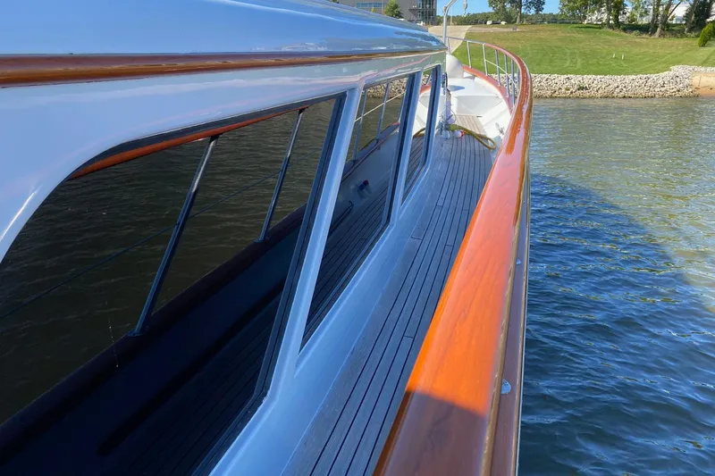 Slide: The Image of Burger 80 Motor Yacht 1988 - 18