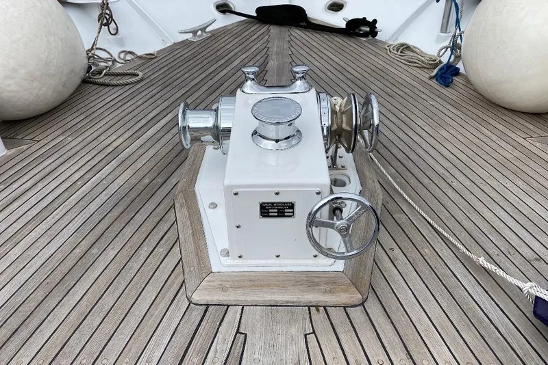 Slide: The Image of Burger 80 Motor Yacht 1988 - 26