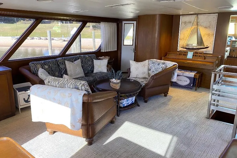 Slide: The Image of Burger 80 Motor Yacht 1988 - 28
