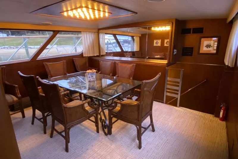 Slide: The Image of Burger 80 Motor Yacht 1988 - 38