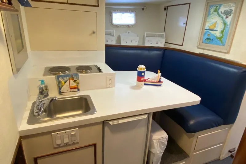 Slide: The Image of Burger 80 Motor Yacht 1988 - 50