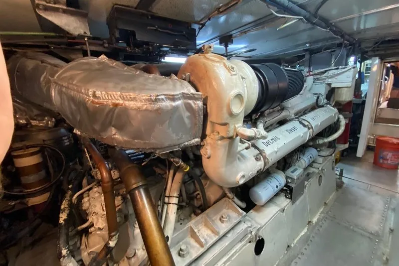 Slide: The Image of Burger 80 Motor Yacht 1988 - 60