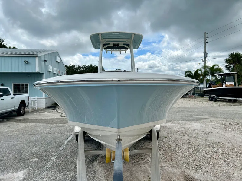 Slide: The Image of Boston whaler 25DNT 2026 - 2