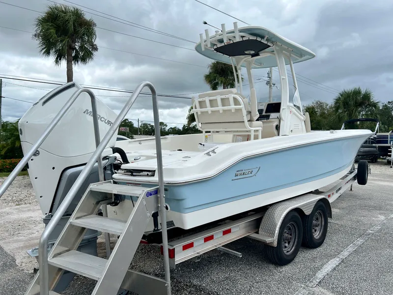 Slide: The Image of Boston whaler 25DNT 2026 - 5