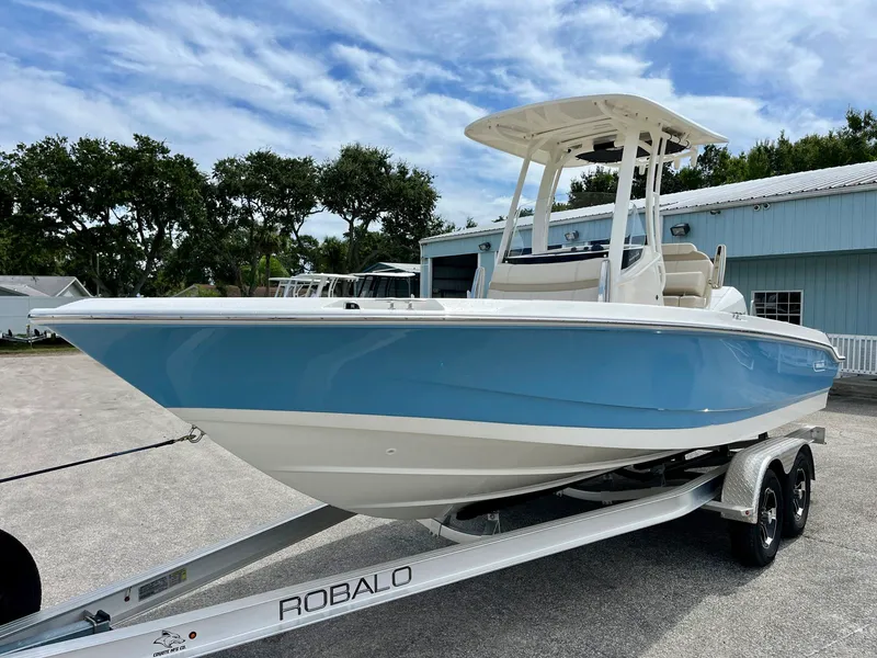 Slide: The Image of Boston whaler 22DNT 2026 - 2