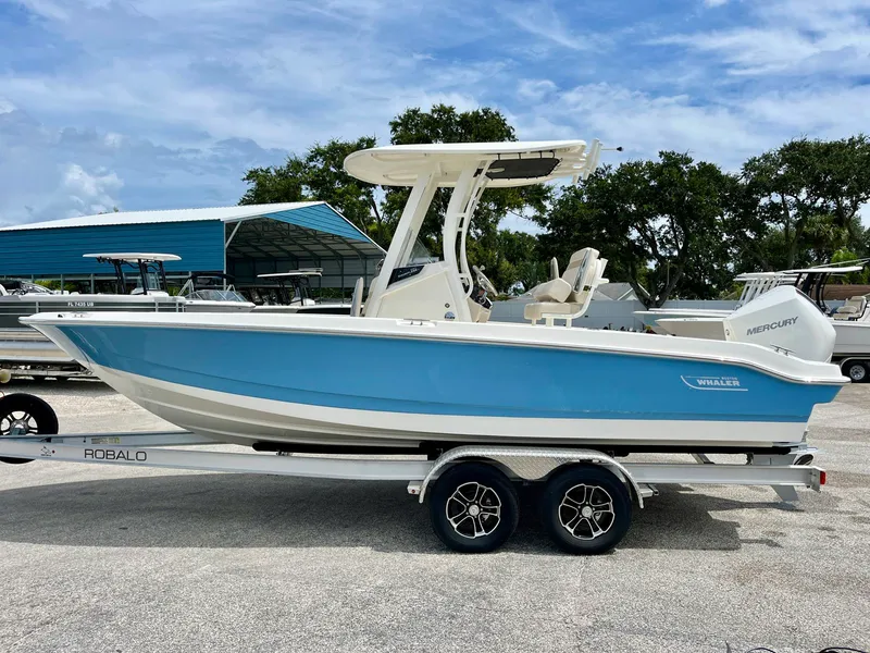 Slide: The Image of Boston whaler 22DNT 2026 - 3