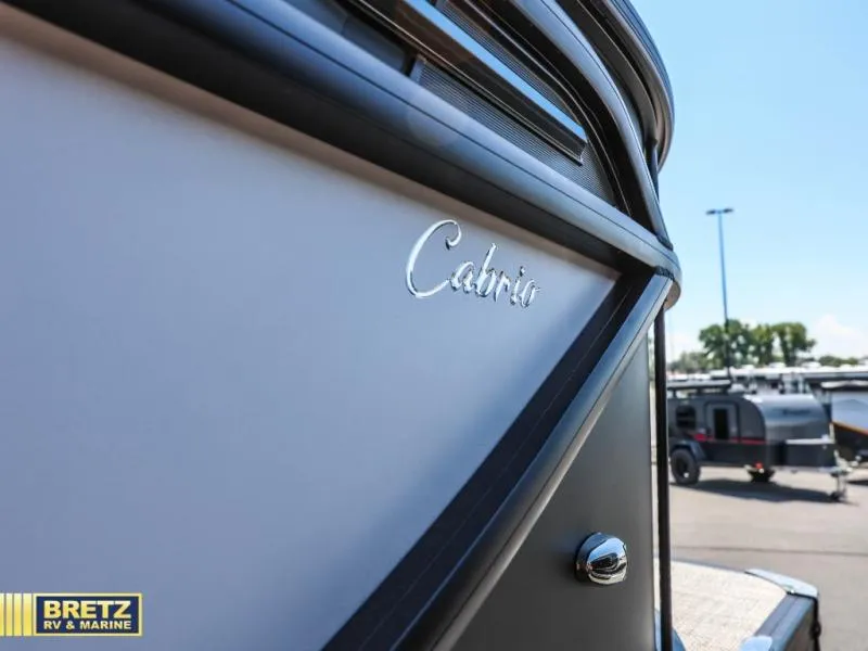 Slide: The Image of Barletta Boats C22UC 2026 - 7