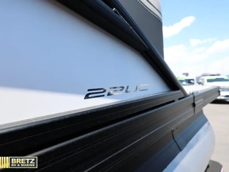 Slide: The Image of Barletta Boats C22UC 2026 - 8