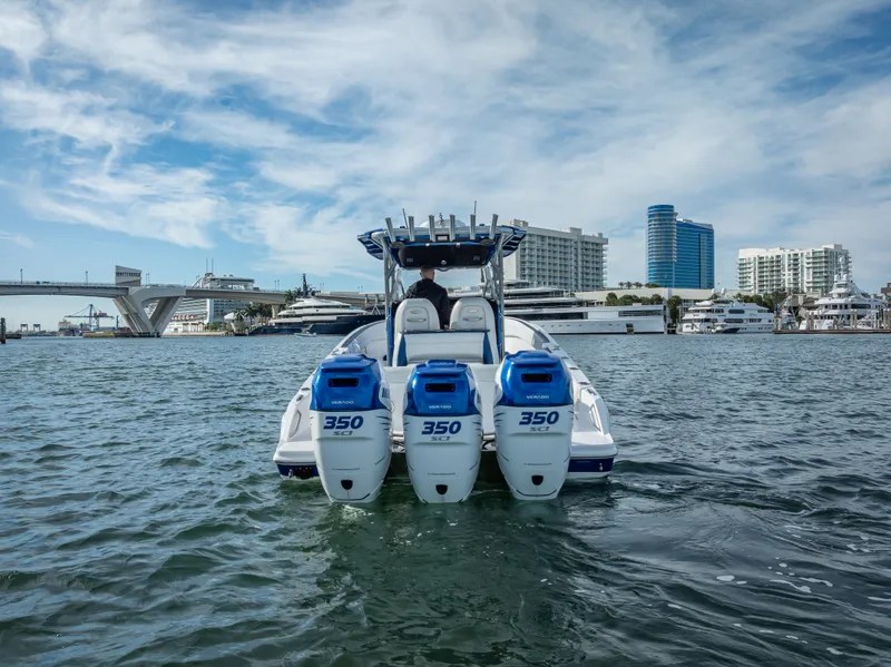 Slide: The Image of Nortech 340 Sport Center Console 2015 - 29