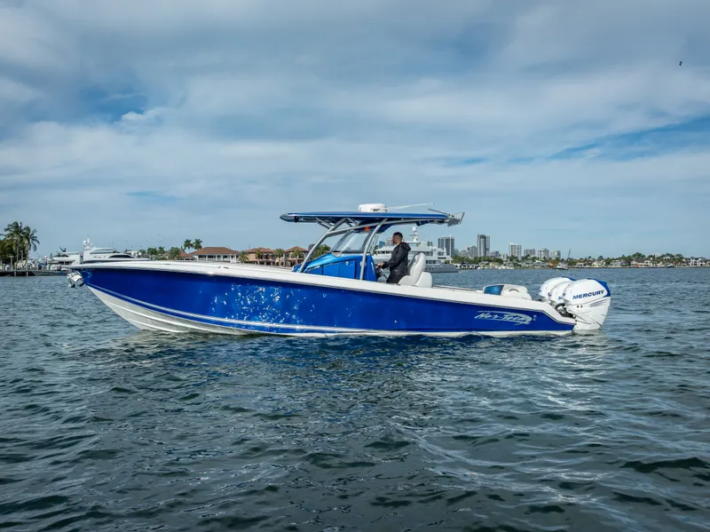 Slide: The Image of Nortech 340 Sport Center Console 2015 - 32