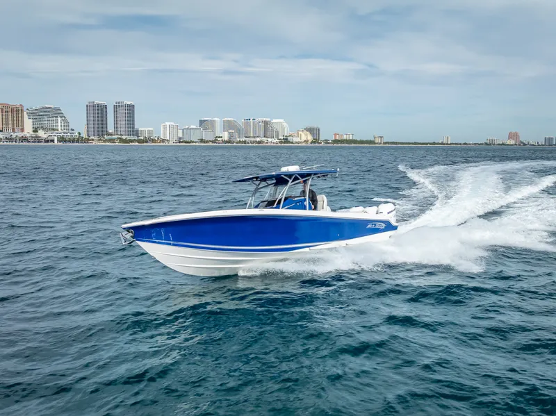 Slide: The Image of Nortech 340 Sport Center Console 2015 - 16