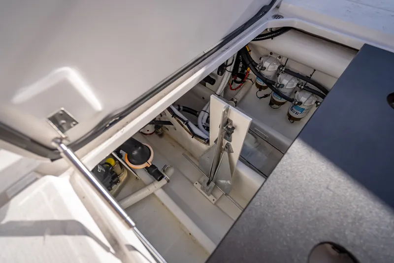 Slide: The Image of Nortech 340 Sport Center Console 2015 - 10