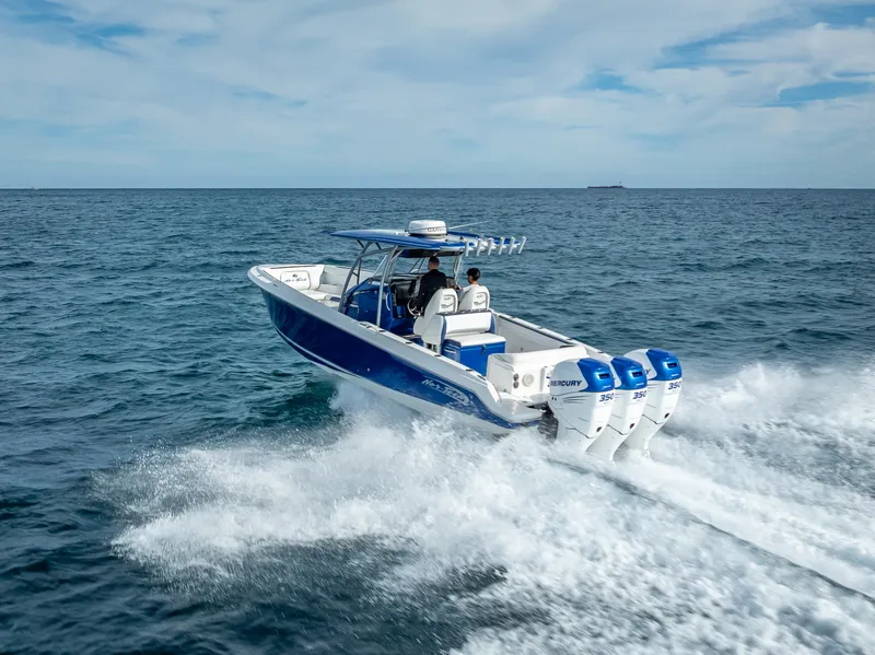 Slide: The Image of Nortech 340 Sport Center Console 2015 - 26