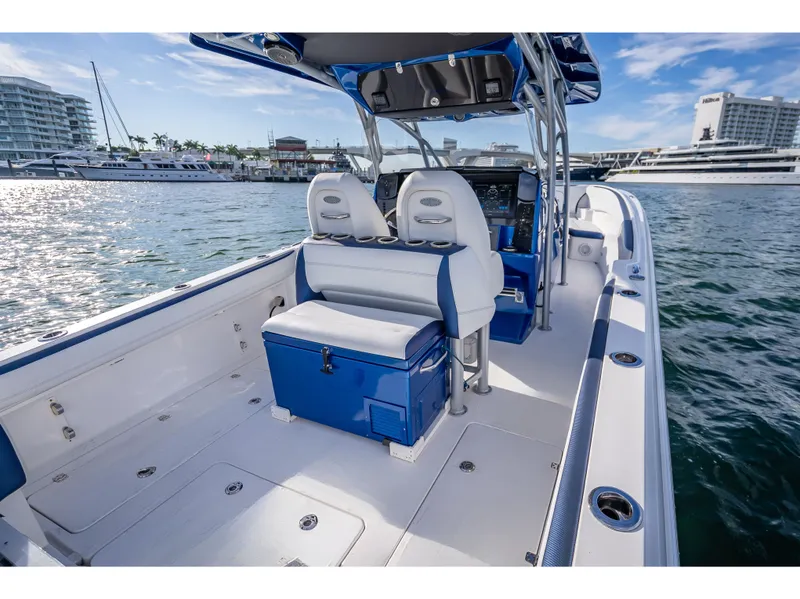 Slide: The Image of Nortech 340 Sport Center Console 2015 - 35
